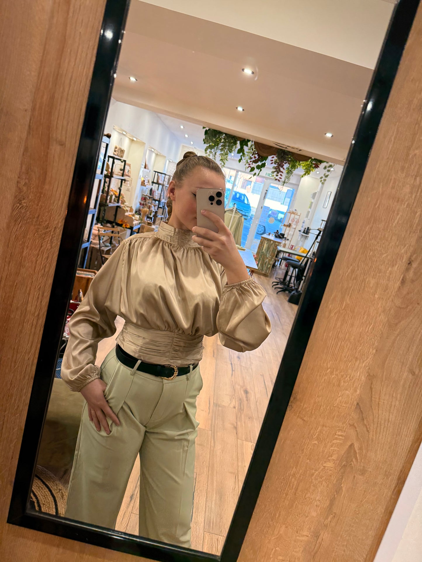 Blouse satinée