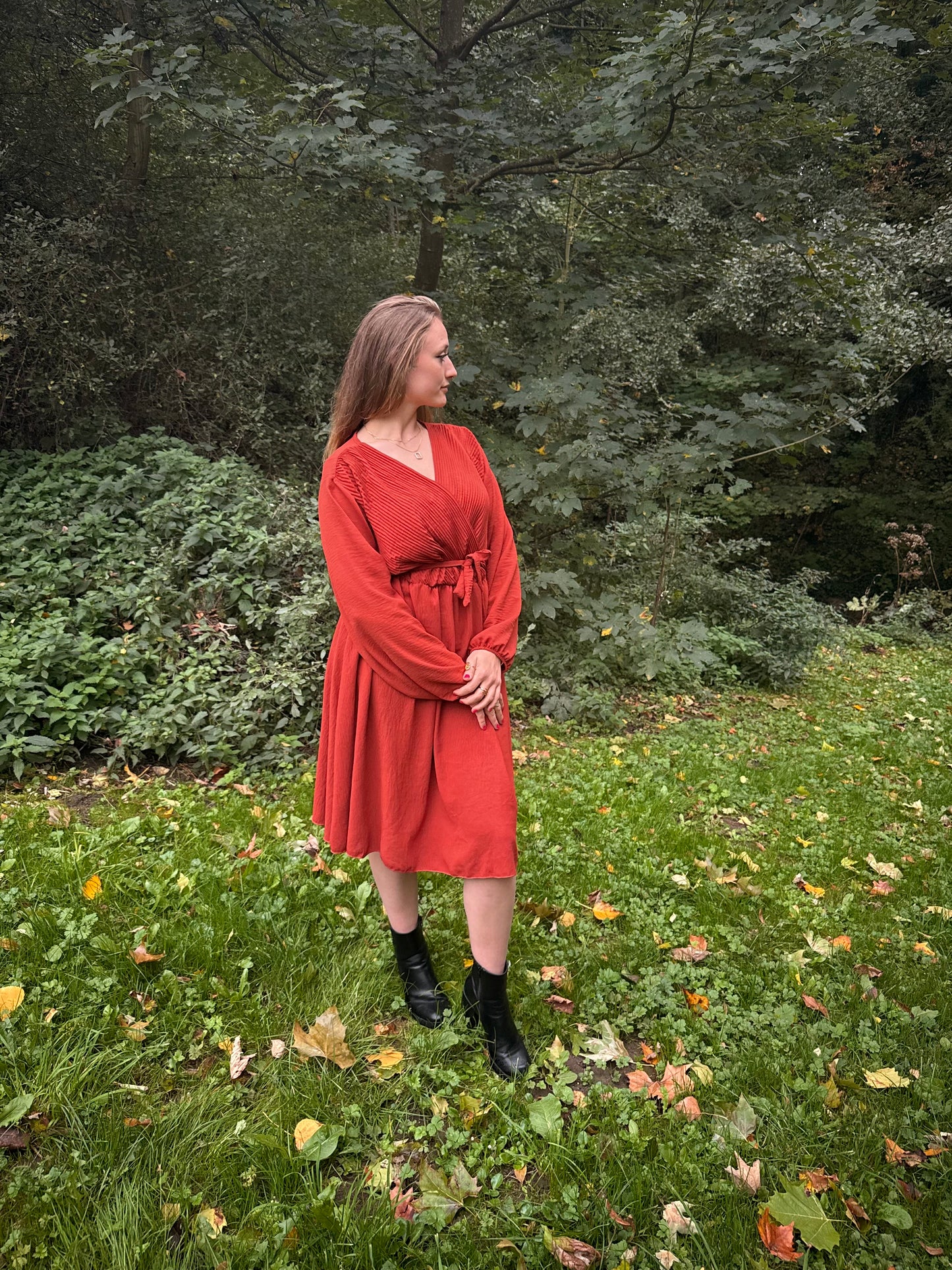 Robe mi-longue