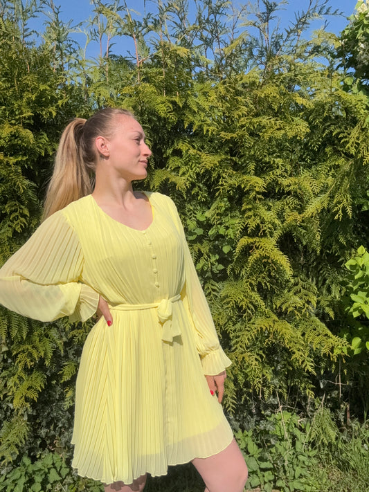 Robe plissée jaune